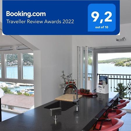 Villa Pina Appartment Chantos Tisno Kültér fotó
